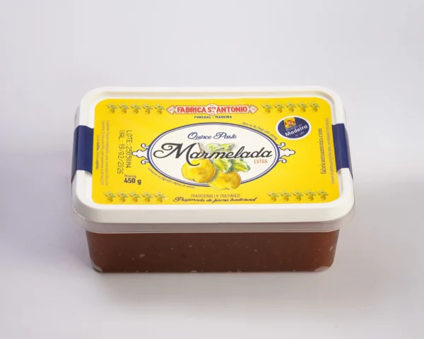 Marmelada Extra da Fábrica Santo António, embalagem de plástico transparente 450g, rótulo amarelo