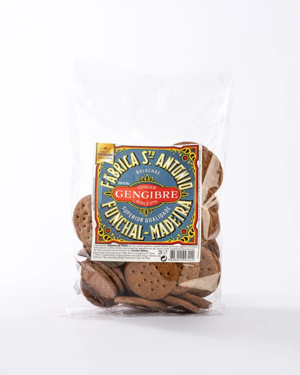 Bolachas de Gengibre da Fábrica Santo António, cor castanha, rótulo com design vintage da marca, saco transparente selado