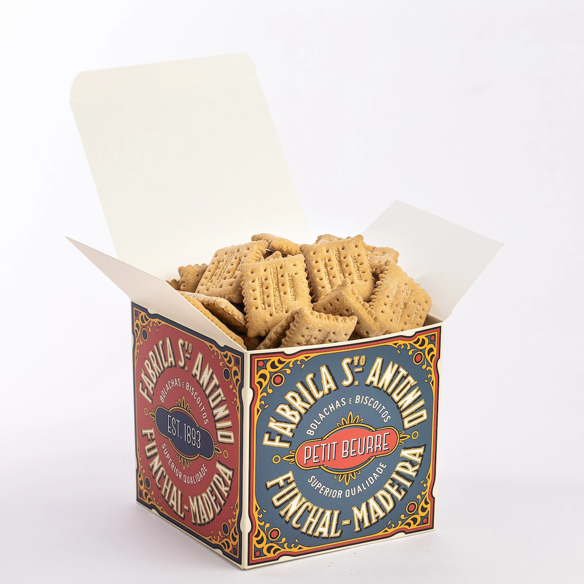 Bolacha quadrada em caixa de cartão